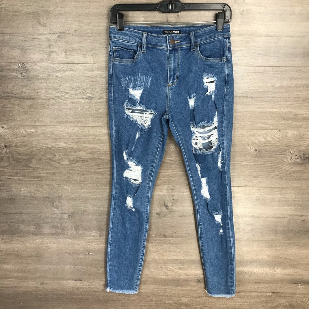 Fashion Nova Women Distressed Skinny Jeans